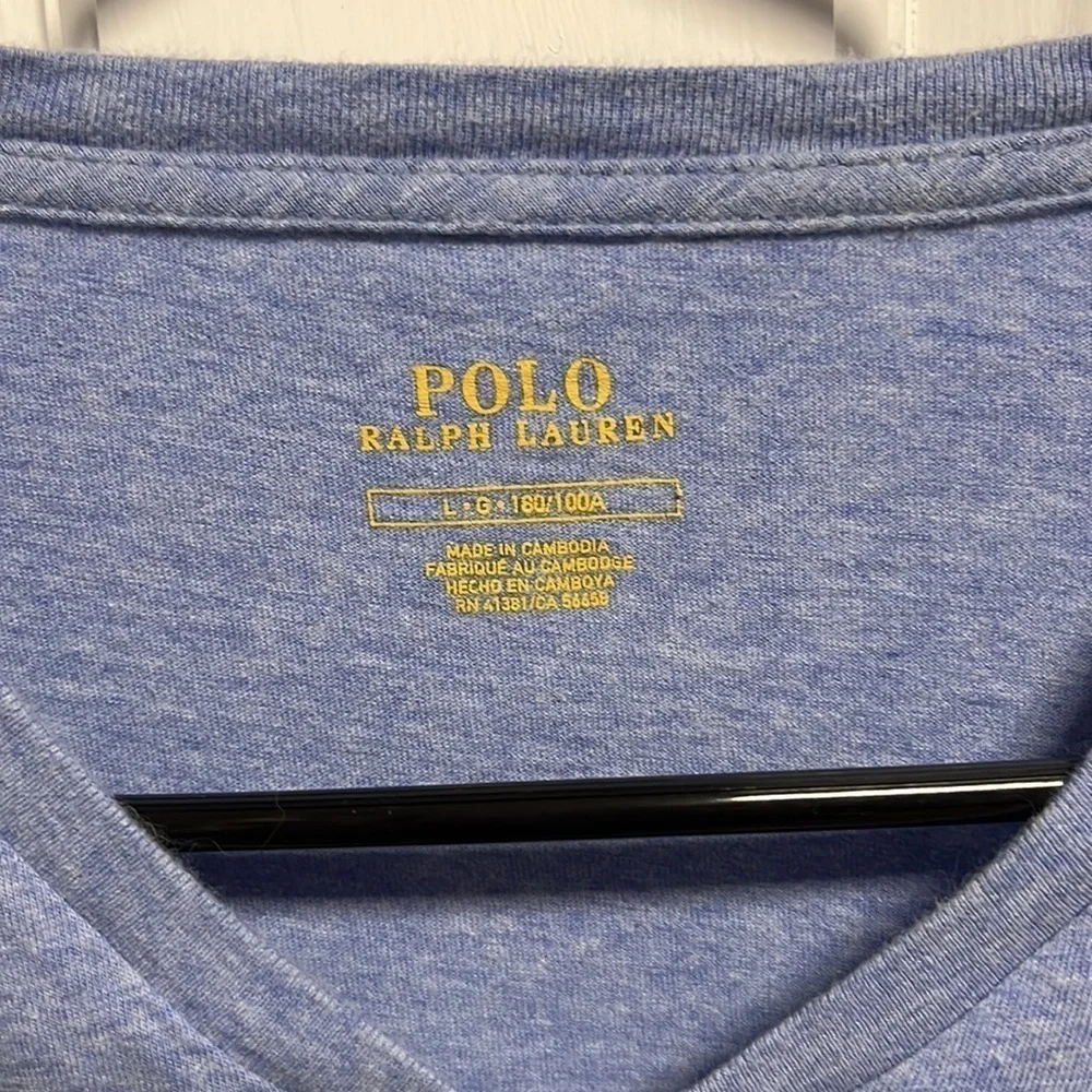 Polo Ralph Lauren men’s vneck blue short sleeve tee shirt size large .